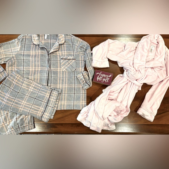 Joyspun Other - 3pc Soft Bathrobe Size XL, PJ set size XXL(robe is roomy)